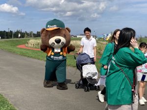 マニュライフ生命保険　マニュビーくん